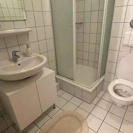 1995 Apartman *