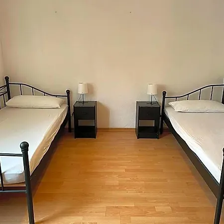 Apartmán 1995